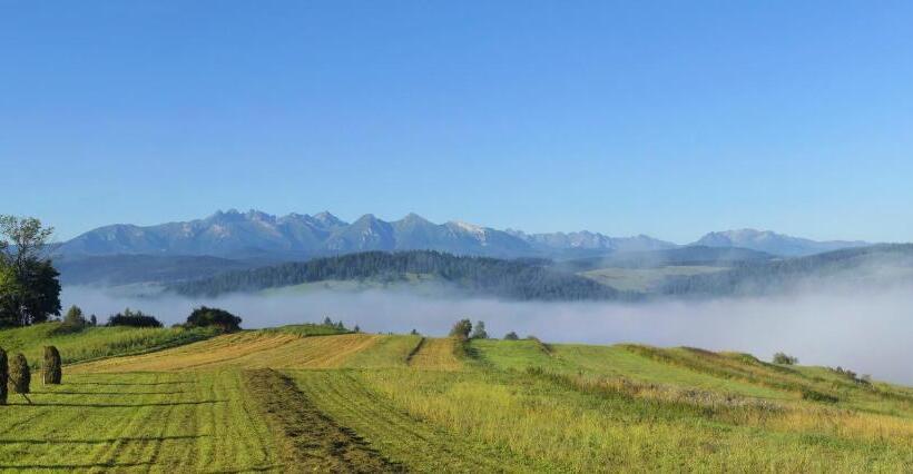 ホテル Agroturystyka Chmiel