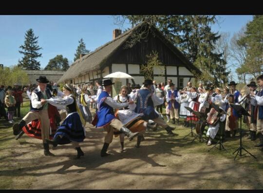 Отель Agroturystyka Pod Dębami W Klukach