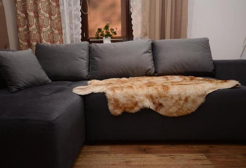 ホテル Agroturystyka U Tadysa