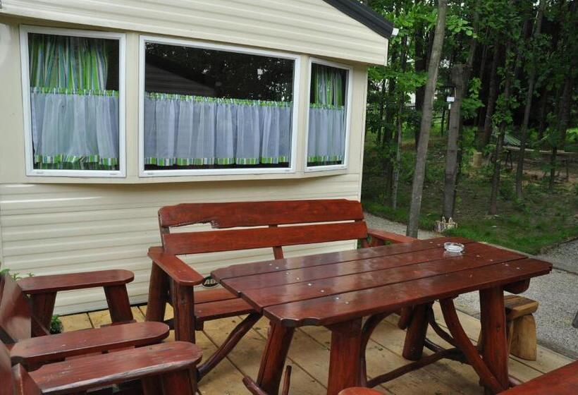 ホテル Agroturystyka Wichrowe Wzgorze