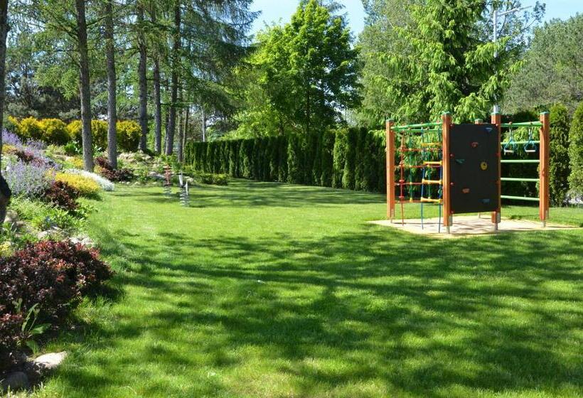 Отель Avangarda