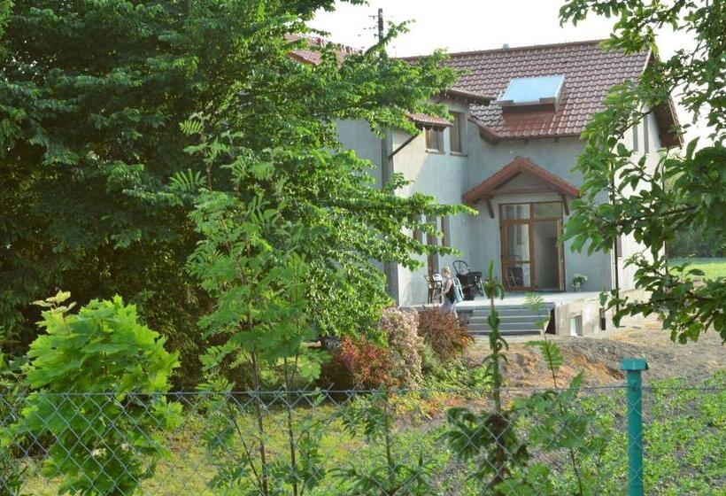 ホテル Bajanówka