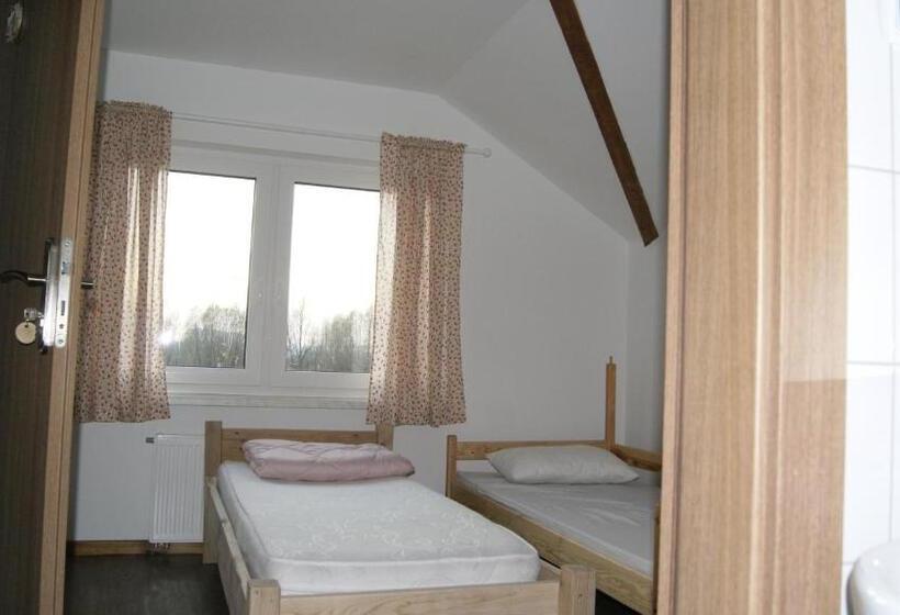 ホテル Bajanówka