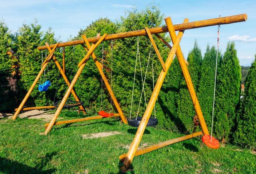 ホテル Baza Grapa Dom Pokoje Do Wynajęcia