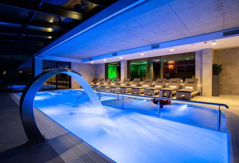 Отель Beskid Balneo Medical Resort & Spa