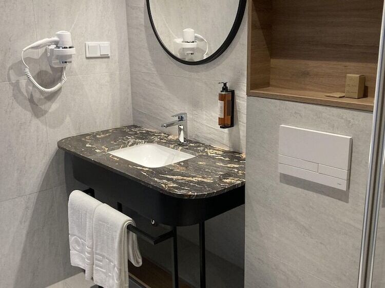 Отель Beskid Balneo Medical Resort & Spa