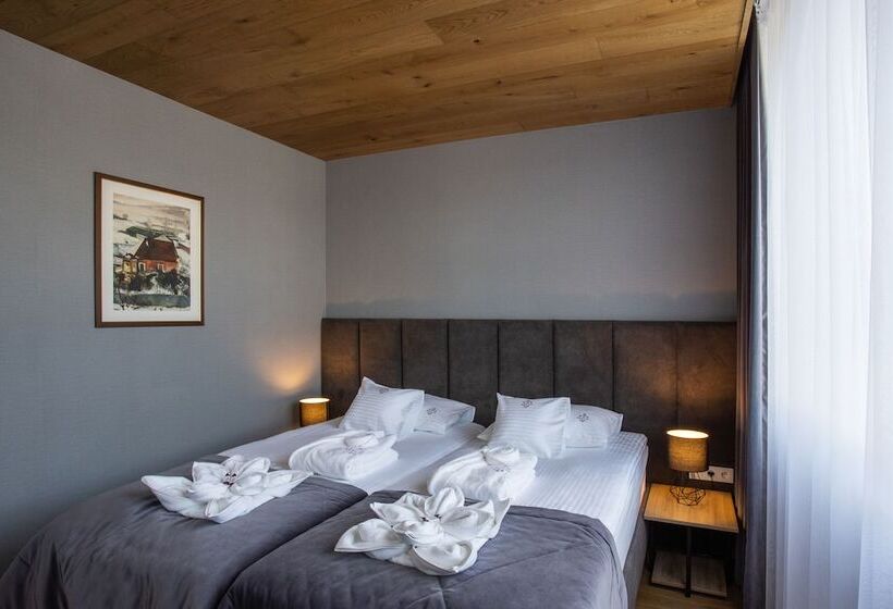 فندق Beskid Balneo Medical Resort & Spa