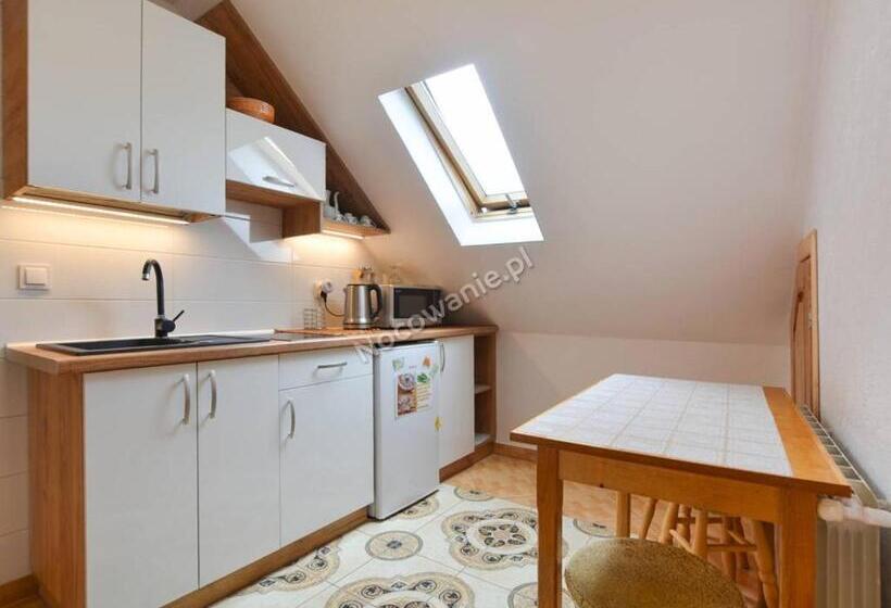 فندق Bieszczadzki Krakowiak 575 894 584 Lub 535 595 732