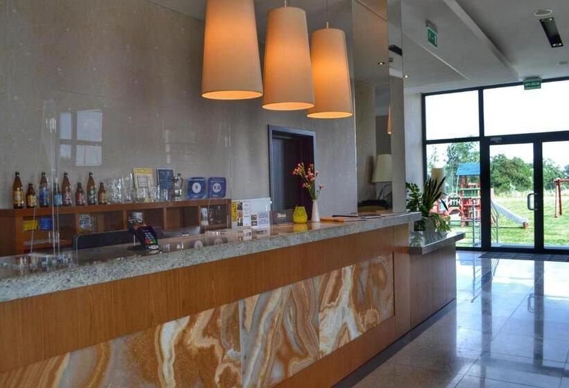 בית מלון כפרי & Browar Słociak