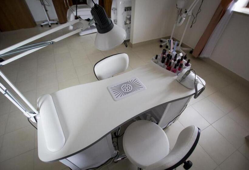 酒店 Chańcza Spa & Restauracja