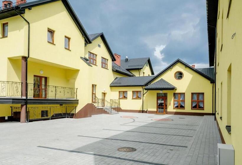 酒店 Chańcza Spa & Restauracja