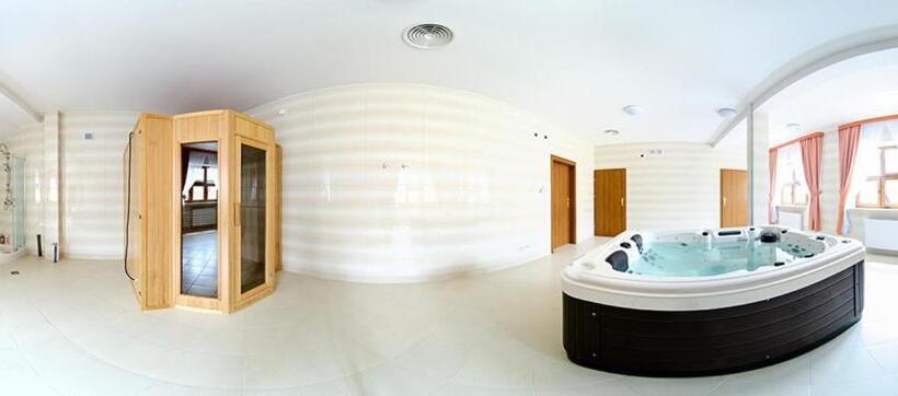 酒店 Chańcza Spa & Restauracja