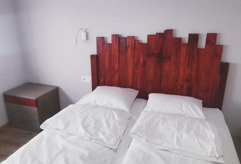 فندق Chutor Nad Narwią