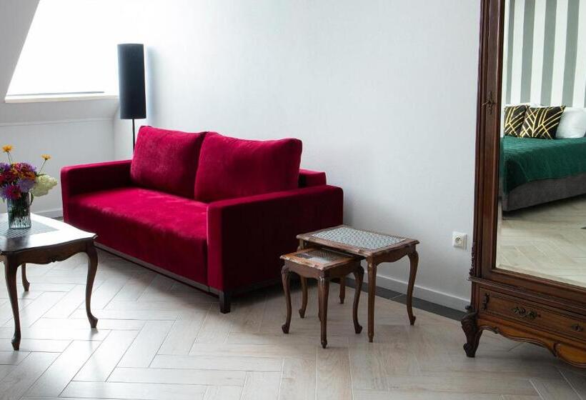 בית מלון כפרי Czarna Dama Apartamenty