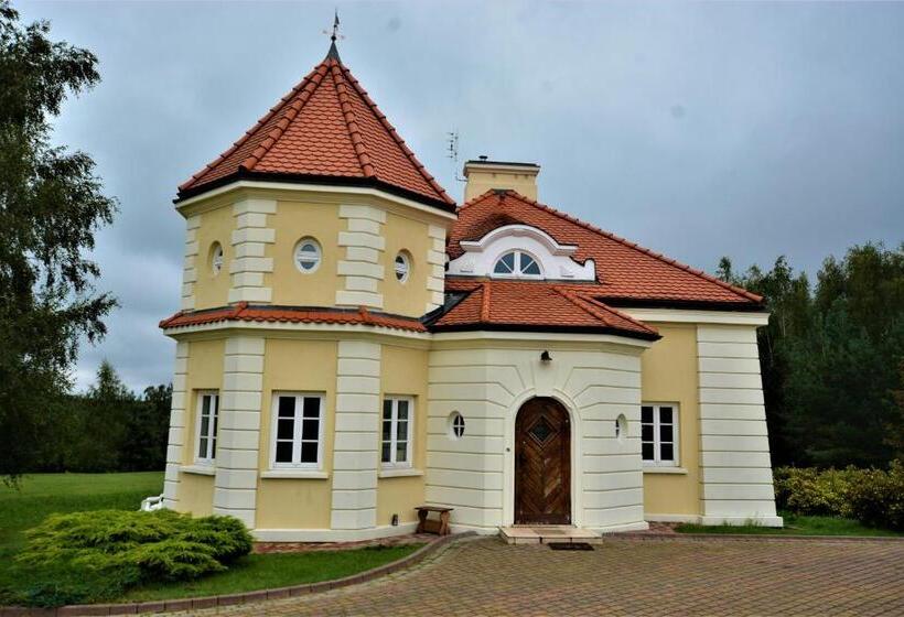 فندق Dwor Osieczek