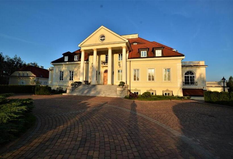 فندق Dwor Osieczek