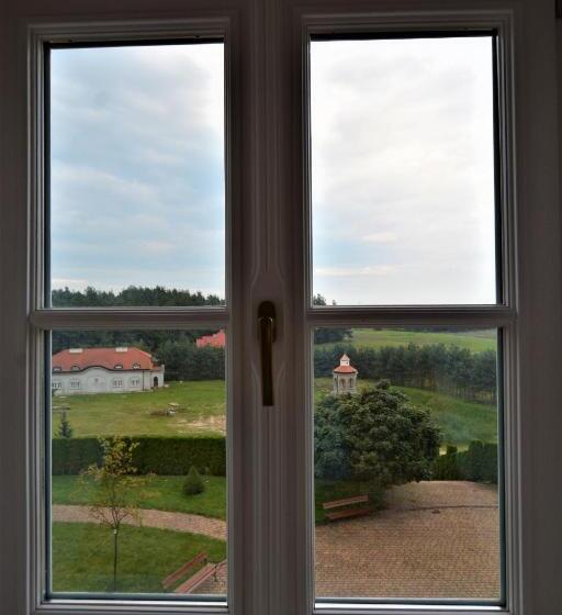 فندق Dwor Osieczek