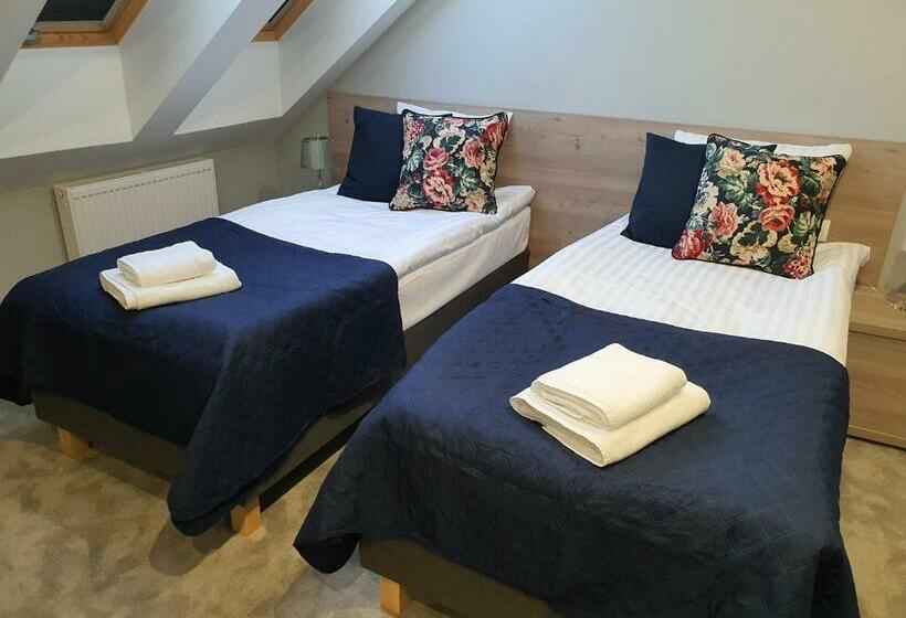 בית מלון כפרי Garbów  Centrum Konferencyjno   Bankietowe