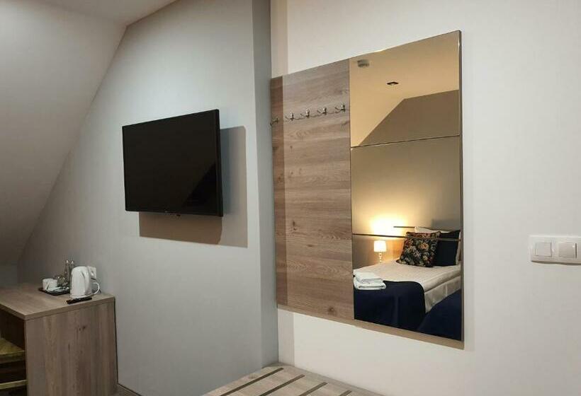 בית מלון כפרי Garbów  Centrum Konferencyjno   Bankietowe