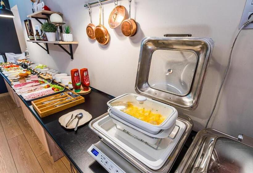 فندق Glamour   Restaurant & Spa