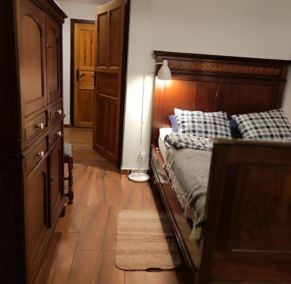 هتل Gniazdo W Felicjanowie