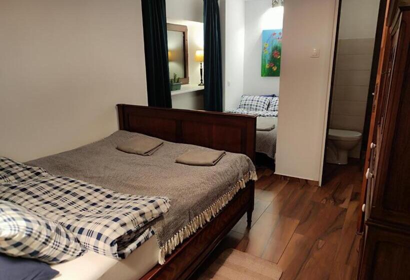 هتل Gniazdo W Felicjanowie