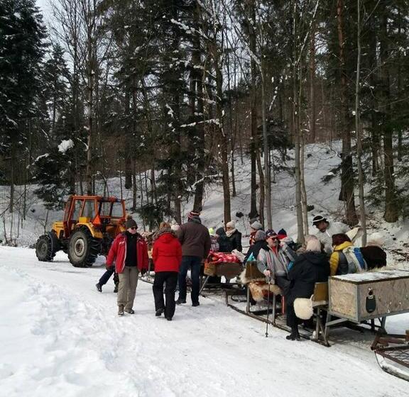 فندق Góralska Czarcia Chata Pod Jałowcem
