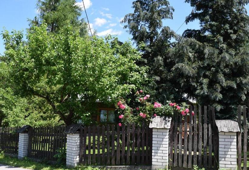 فندق Góralska Czarcia Chata Pod Jałowcem