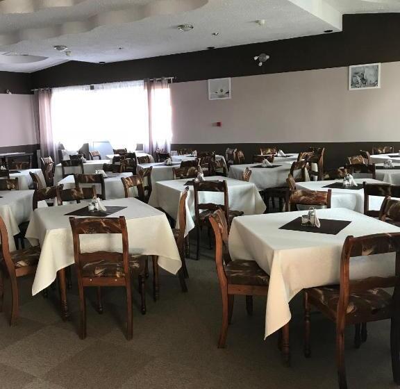 בית מלון כפרי Holidays