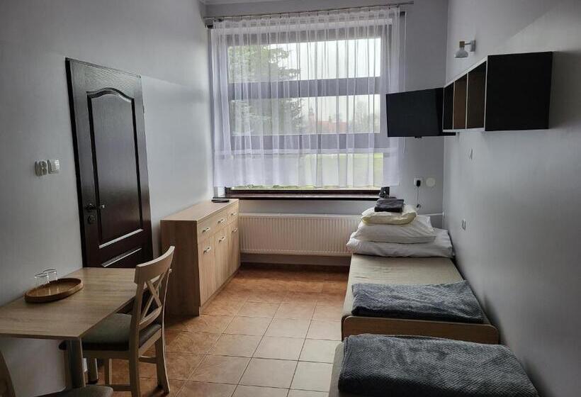 בית מלון כפרי Ik Osir Lubawa