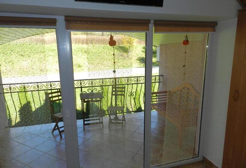 فندق Leśny Dwór Bieszczady   Sauna I Gorąca Balia