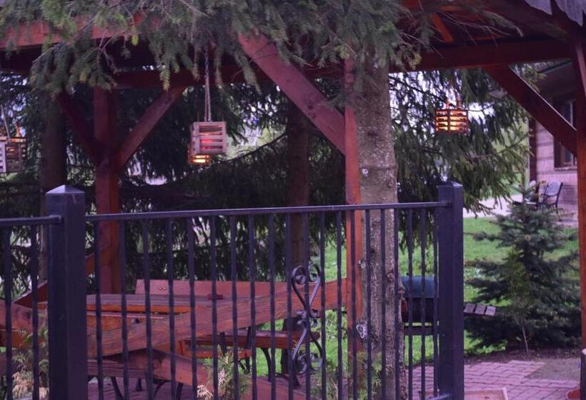 فندق Mala Chatka