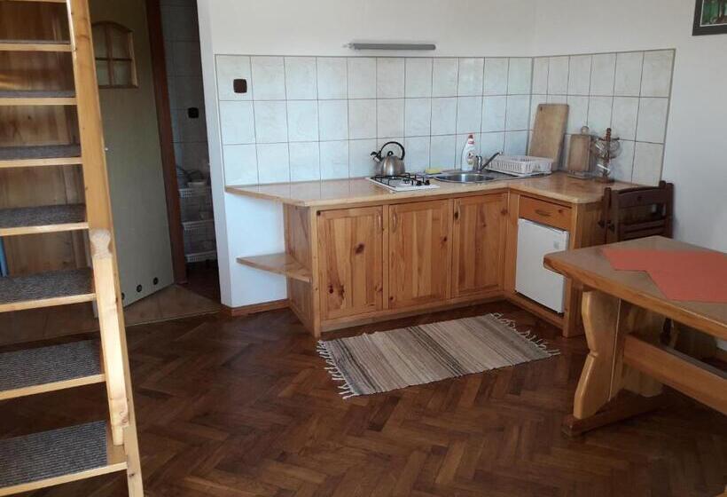 فندق Mala Chatka