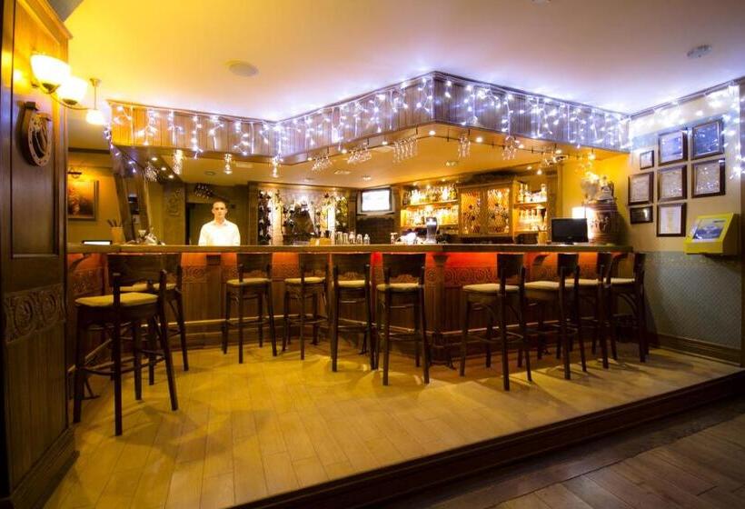 Отель Niedźwiadek