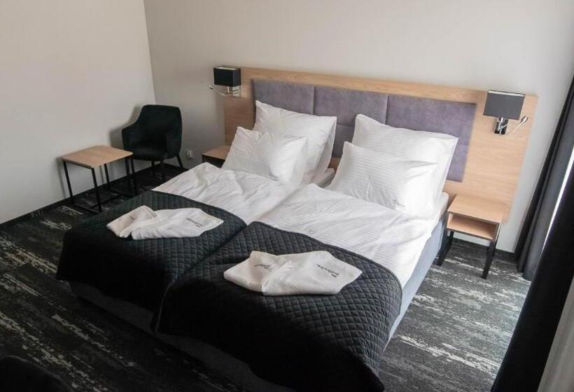 Отель Nowe Millenium