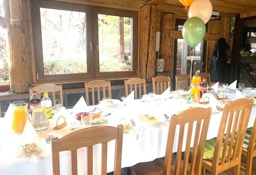 בית מלון כפרי Ośrodek Wypoczynkowy Max