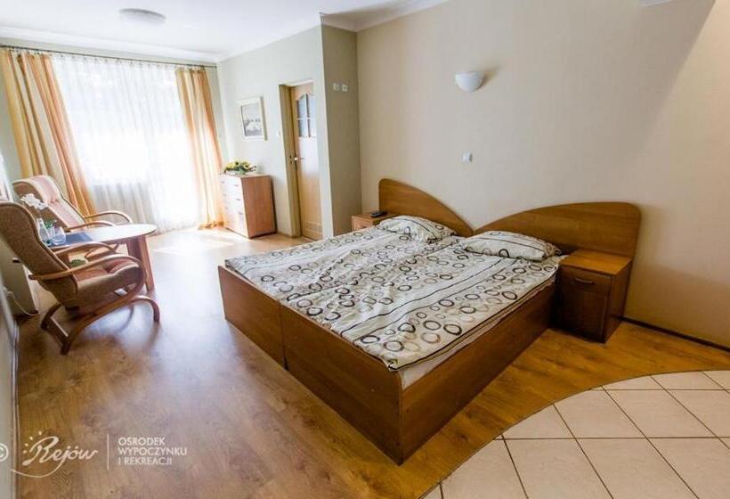 فندق Owir Rejów