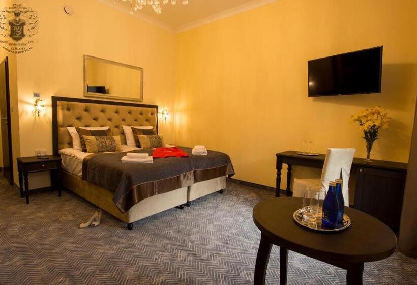 בית מלון כפרי Pałac Lubiechowa Jelenia Góra  Riesengebirge