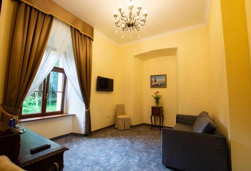 בית מלון כפרי Pałac Lubiechowa Jelenia Góra  Riesengebirge