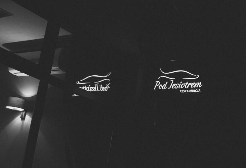 בית מלון כפרי Pod Jesiotrem