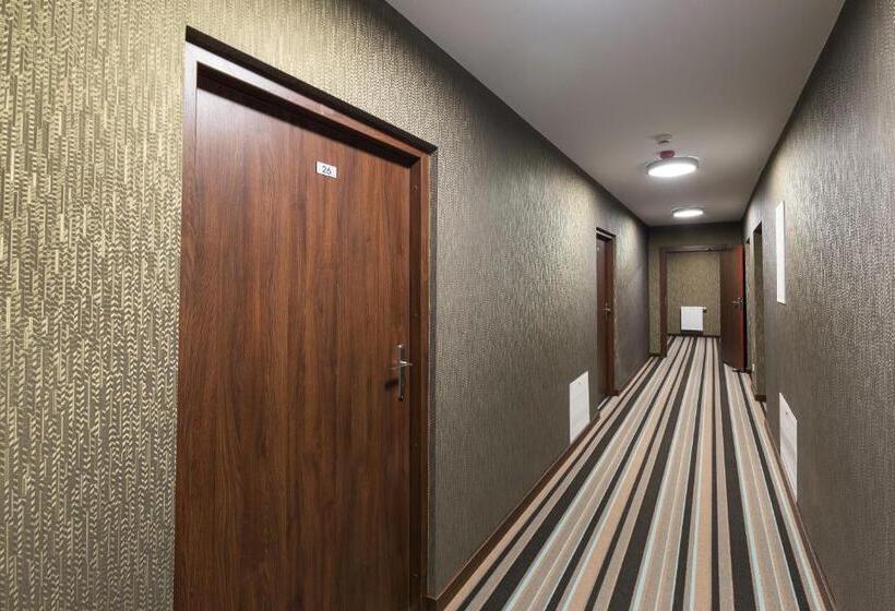 בית מלון כפרי Pod Jesiotrem