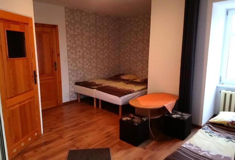 בית מלון כפרי Pokoje Gościnne Strażnica