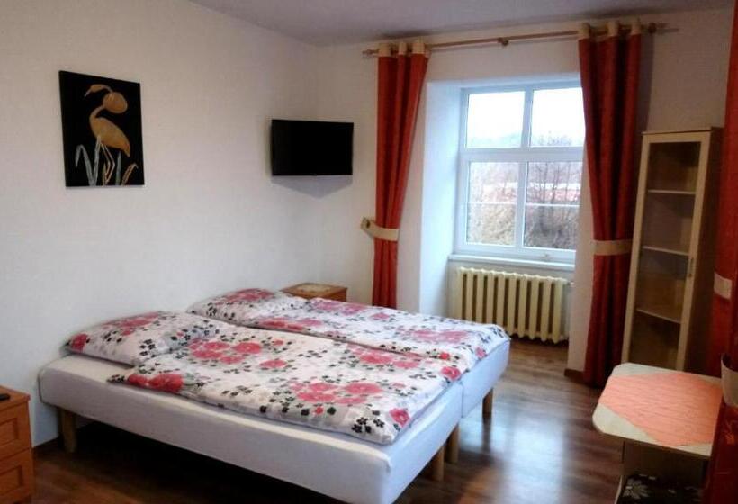 酒店 Pokoje Gościnne Strażnica