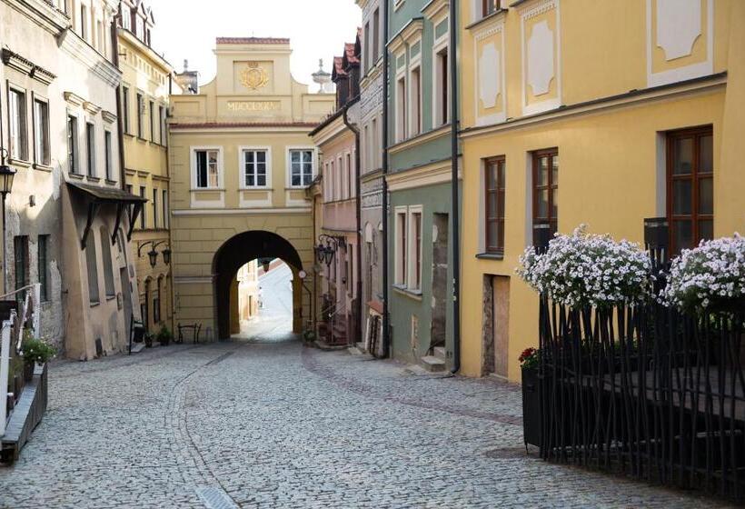 هتل Prudentia Residence Qulturalna