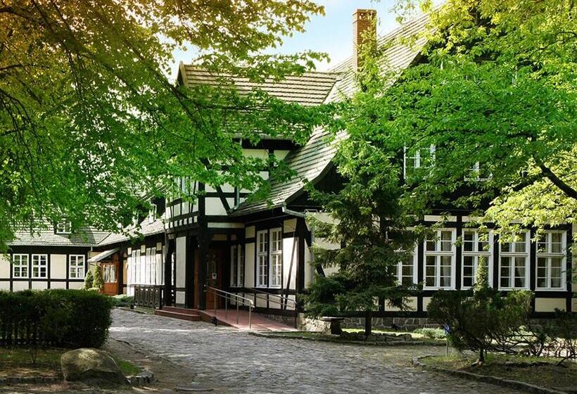 ホテル Rezydencja Smolarnia