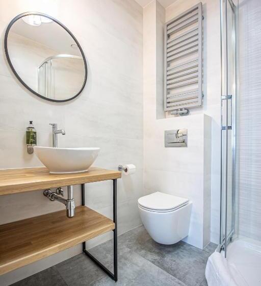 هتل Sajmino Family House