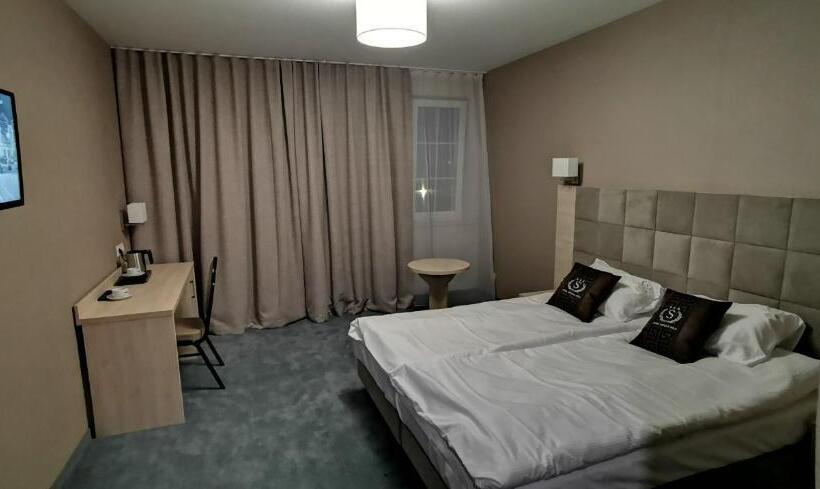 فندق Sevilla Gold