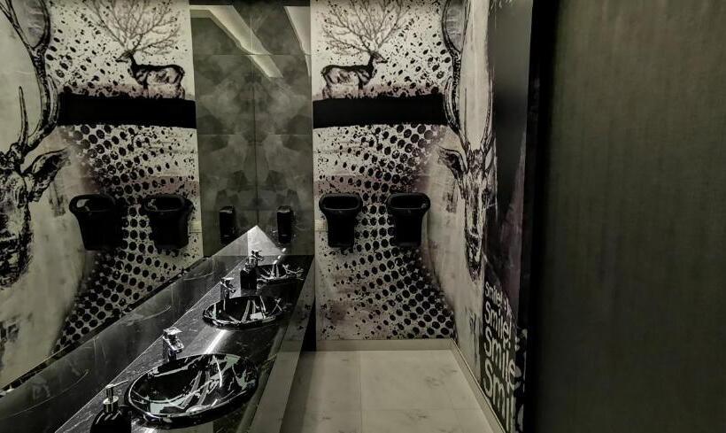 فندق Sevilla Gold