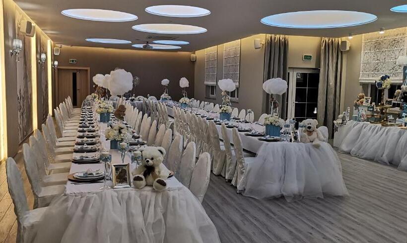 فندق Sevilla Gold