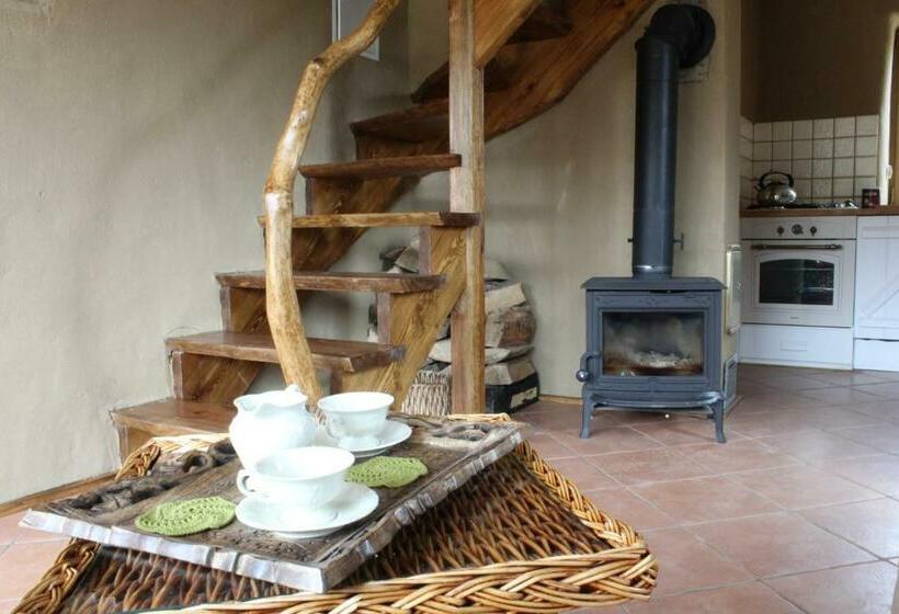 בית מלון כפרי Słomiany Domek